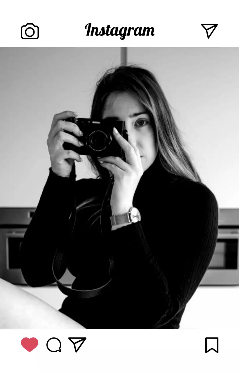 Concept de cadre photo Instagram simple et moderne dans des couleurs vives et chaudes pour des cadeaux personnalisés.