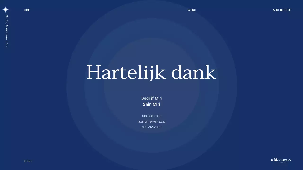 Voorstel voor moderne zakelijke PT in marineblauw