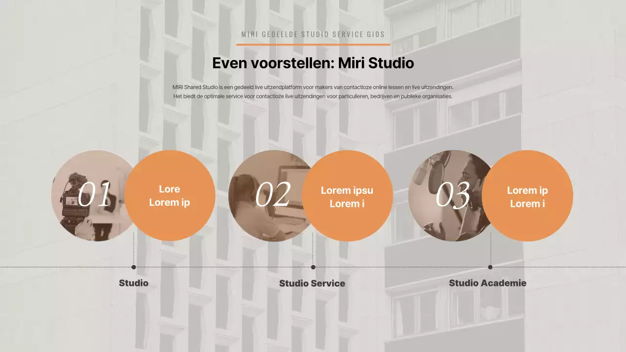 Een op vintage geïnspireerde, grijskleurige studio met gedeelde service