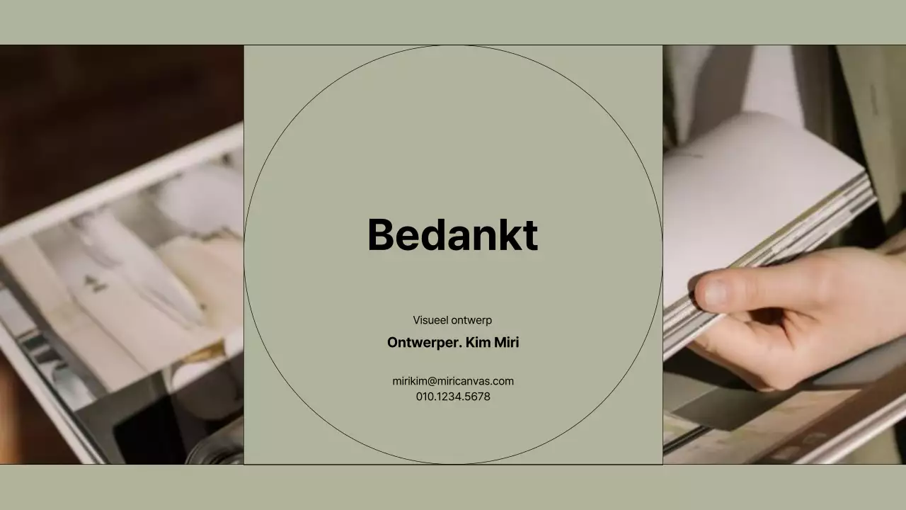 Een moderne portfolio in kaki en beige