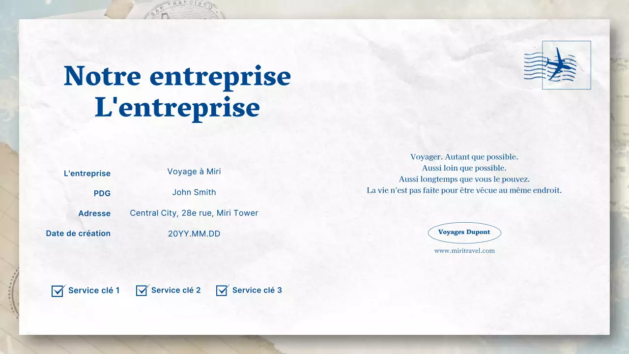 Une agence de voyage aux allures de carte postale dans les tons bleus et pastels