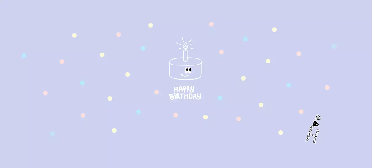 Bonitos vasos de papel para fiestas de cumpleaños en color morado pastel