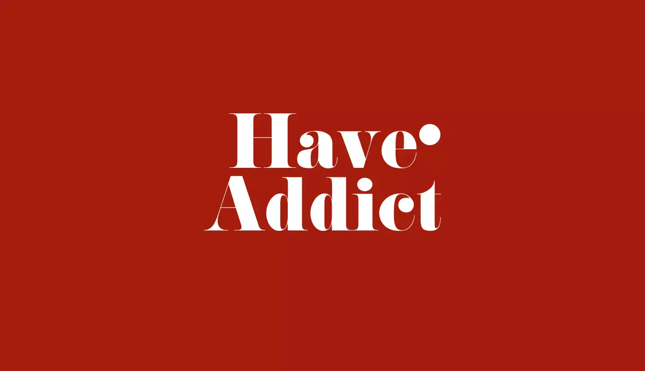 Gaya kartu nama yang bersih dengan skema warna merah tua