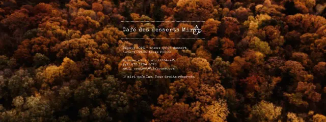 Faites la promotion de votre café avec une scène automnale colorée