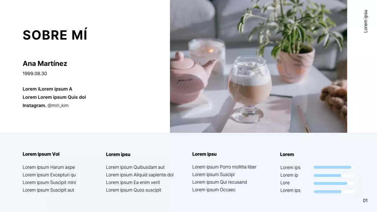 Portafolio sencillo de interiorista en blanco y azul claro