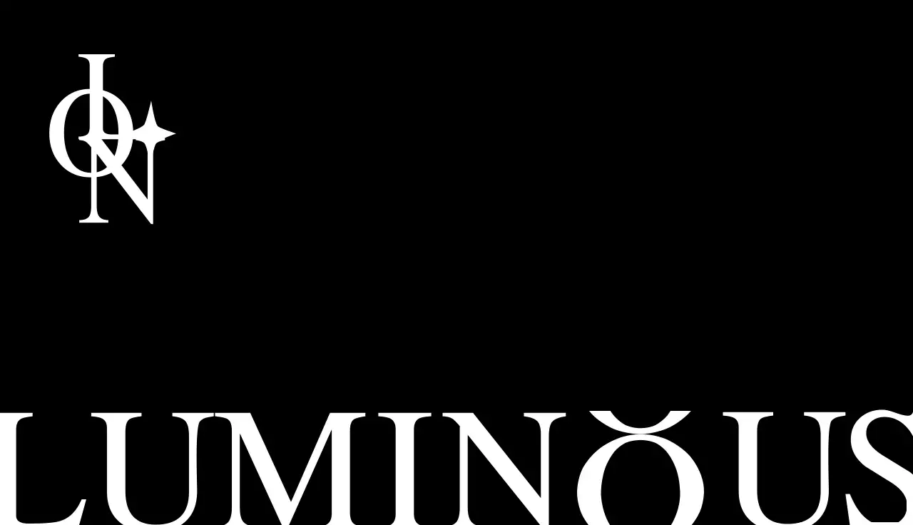 Gaya logo kombinasi teks modern dan emosional dalam warna hitam dan putih dengan skema warna hitam dan putih Tentang artis kecantikan