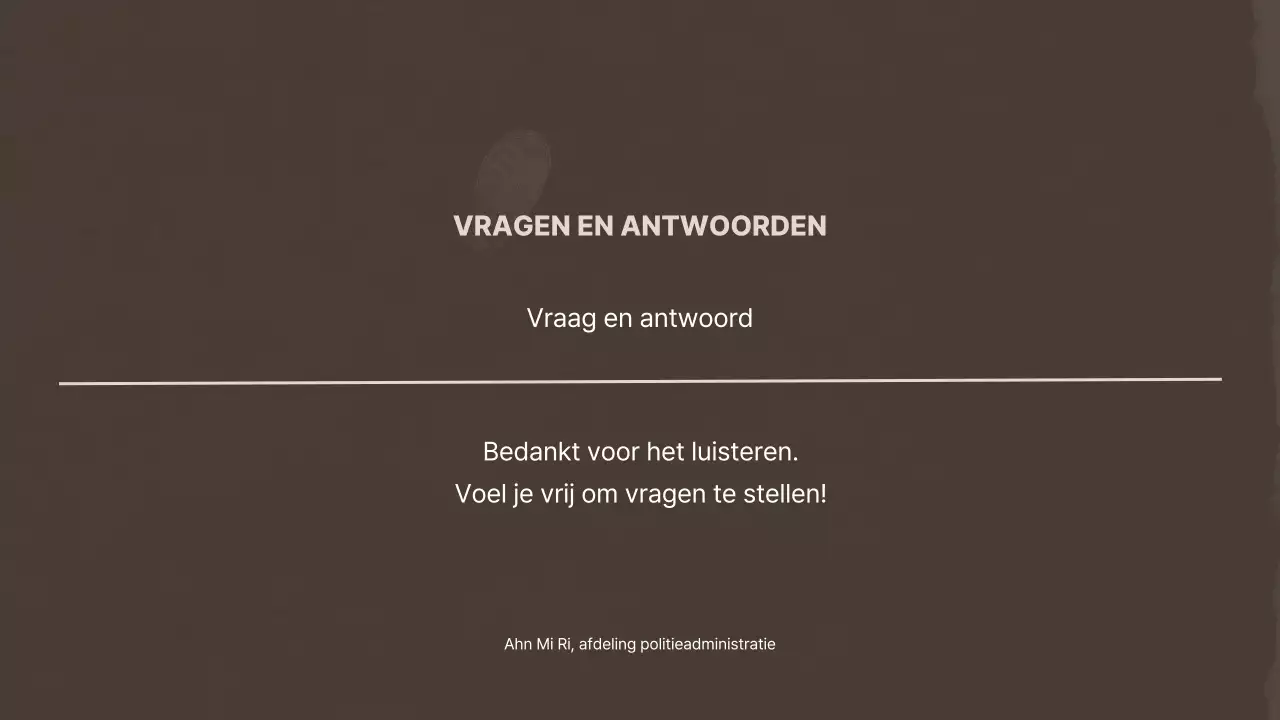 Onderzoekspresentaties criminele psychologie met bruin papier als thema