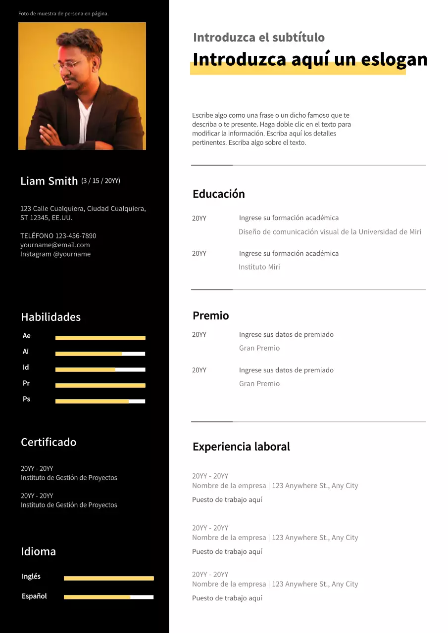 Un currículum limpio y en blanco y negro