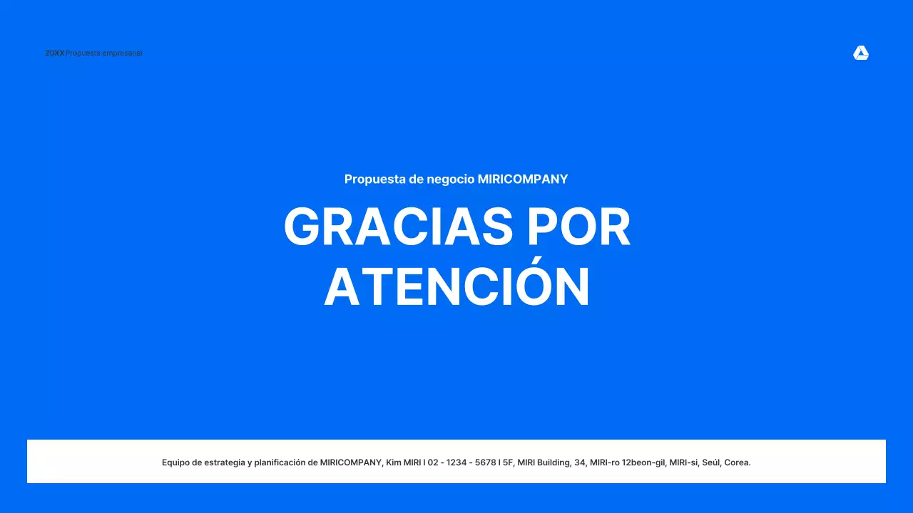 Kit de presentación de propuestas de negocio limpio e intuitivo en azul y gris claro