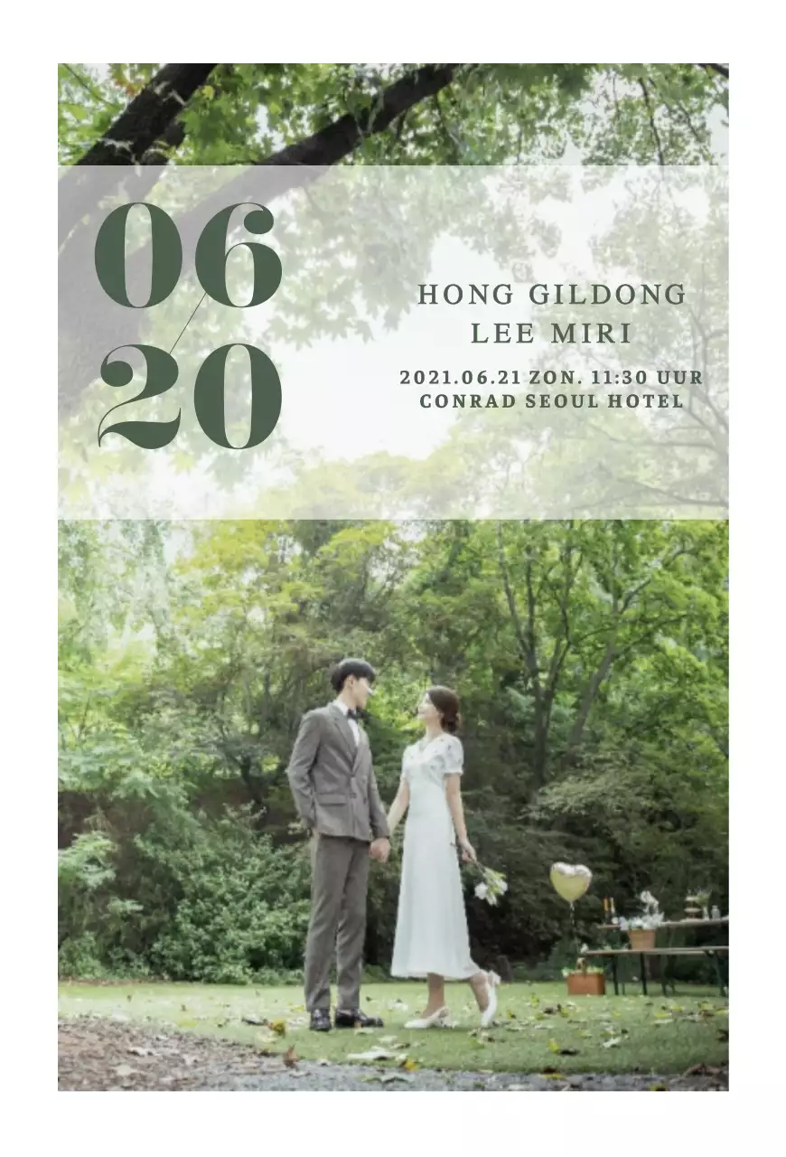 Groene natuur bos geïnspireerde foto huwelijksuitnodiging verticale ansichtkaart