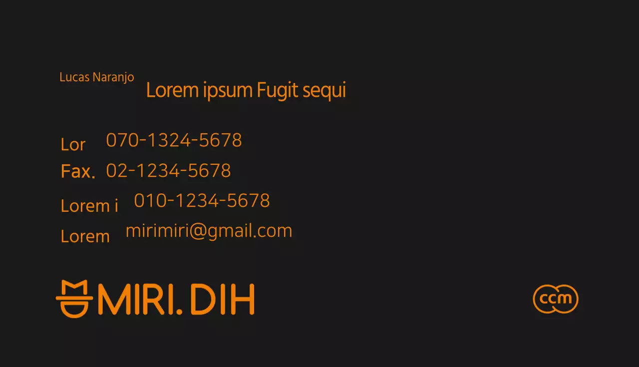 Tarjeta de visita de diseño sencillo con texto y líneas en naranja y negro