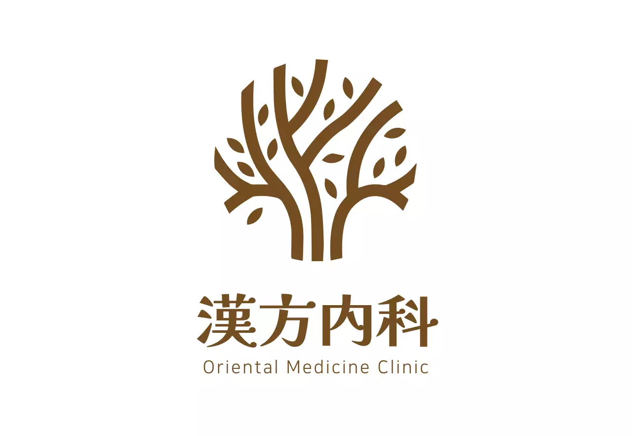 茶色のテキストと木目調のイラストで構成された高級感のある鍼灸院の看板。