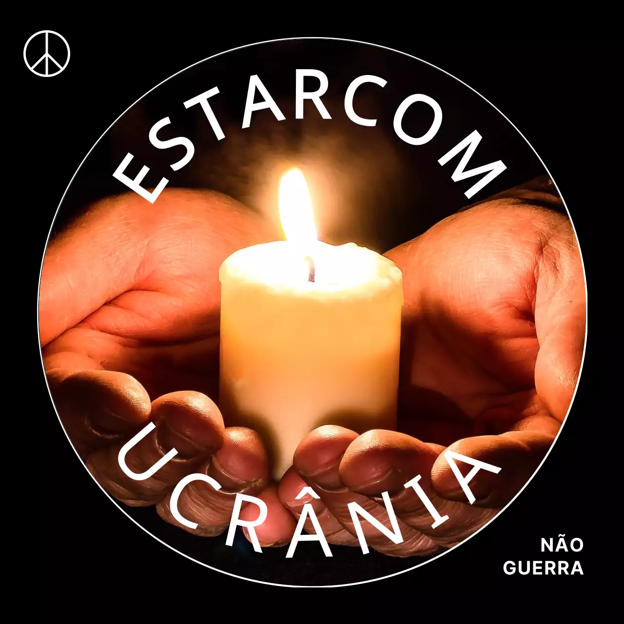 Imagem fotográfica de orações contra a guerra na Ucrânia à luz de velas
