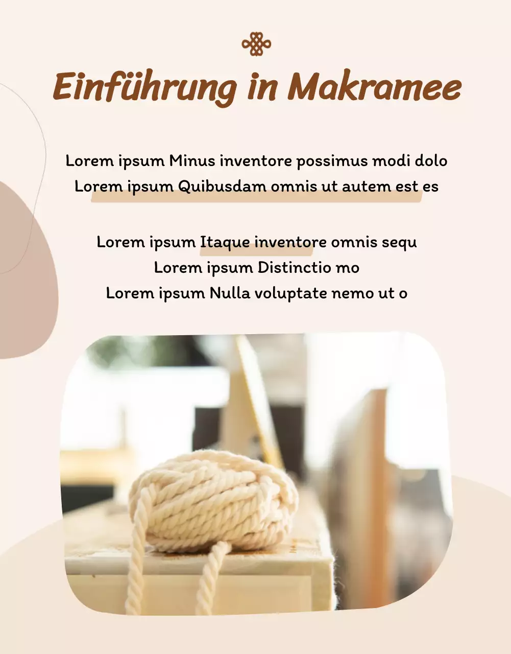 Informationen zu einem Handwerkskurs, der beigefarbene abstrakte Illustrationen und Fotografie kombiniert