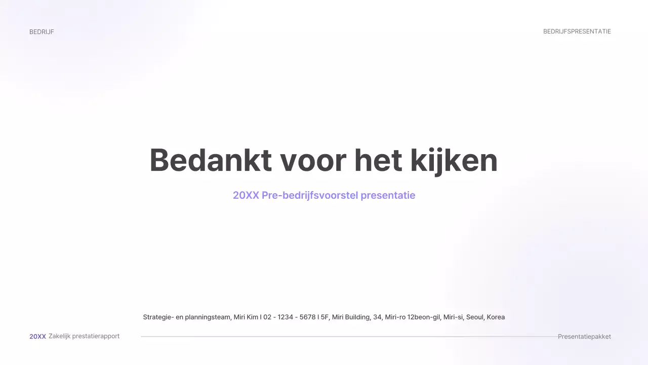 Paarse, driedimensionale UI-concept zakelijke presentatie kit
