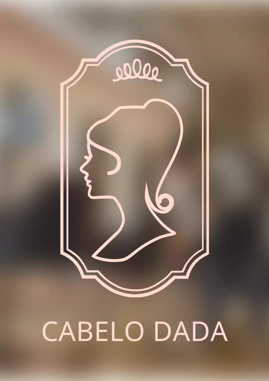 Um salão de beleza com decoração cor-de-rosa e luxuosa e vista lateral de uma mulher.