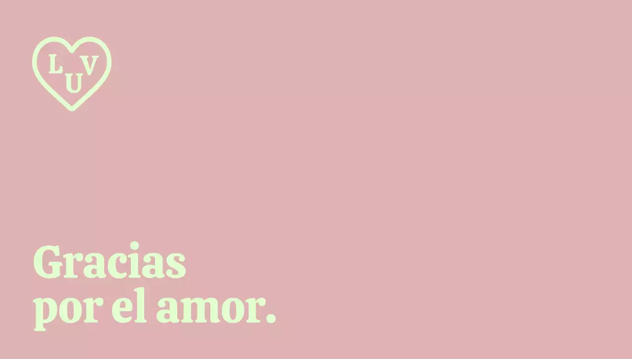 Un sencillo sobre de agradecimiento con texto e ilustración en forma de corazón.