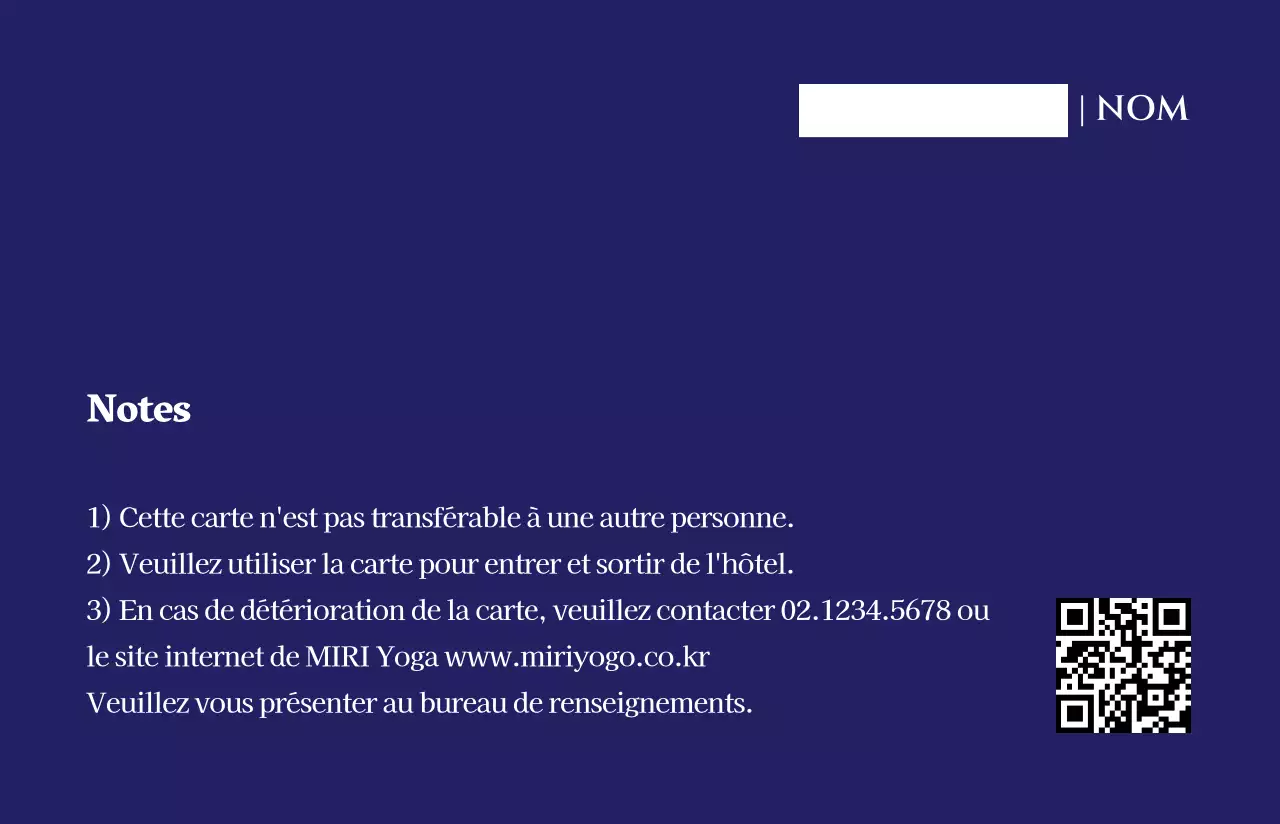Un cours de yoga mis en valeur par un fond blanc simple et des polices de caractères luxueuses.