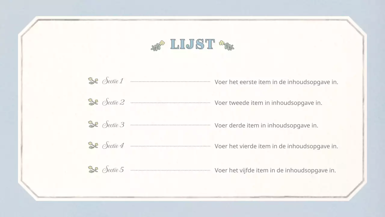 Emotionele conceptuele basislay-out met vintage behangpatroon in beige en lichtblauw