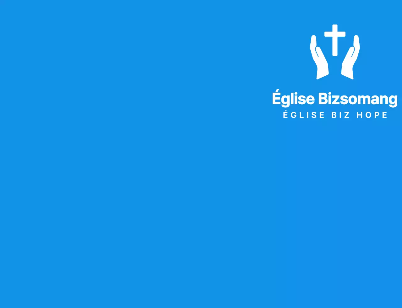 T-shirt de l'équipe de la retraite d'hiver de l'église en bleu et blanc.