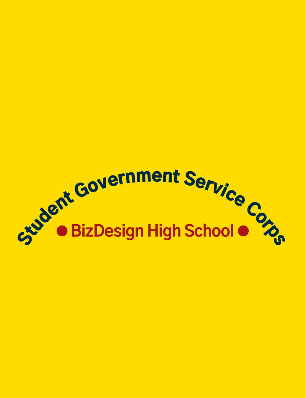 Simbol perisai yang sederhana dan bersih serta gaya kombinasi logo perisai dan lambang dengan warna kuning dan merah tua Organisasi layanan pemerintah siswa sekolah menengah atas