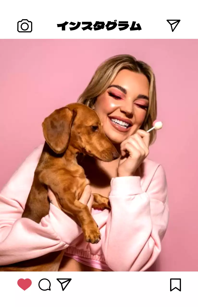 明るく温かみのあるカラー感のシンプルモダンなインスタグラムフォトフレームコンセプトのパーソナルグッズ用