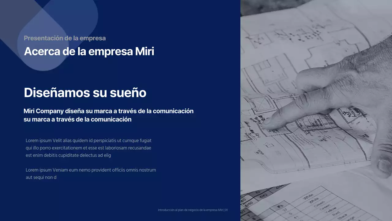 Informe sobre el plan de negocio de una empresa sencilla de color azul marino