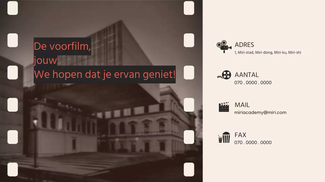 Promotie van de Film Concept School in vintage roze en beige