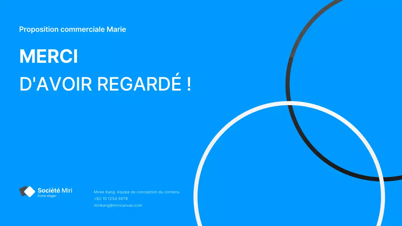 Rapport d'entreprise avec un style dégradé moderne en bleu et blanc