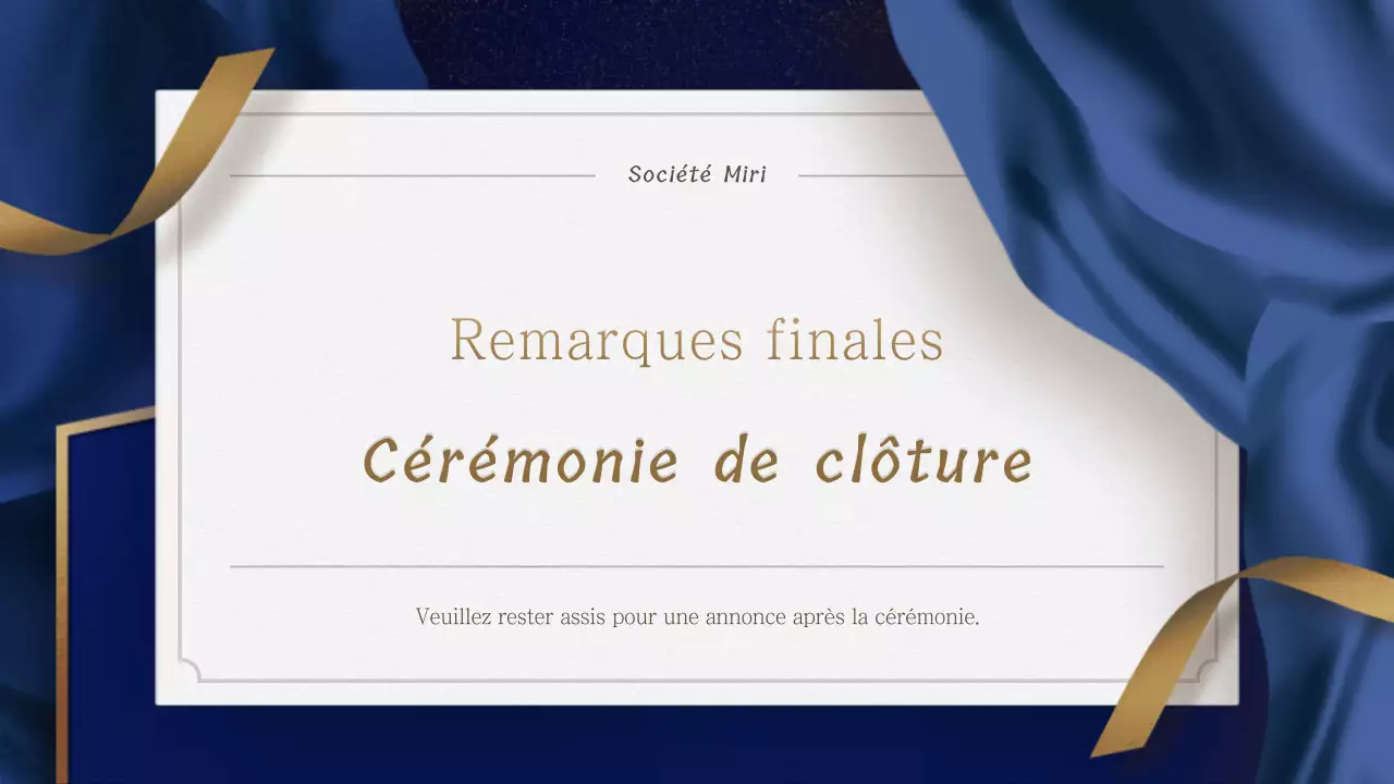 Une invitation or et marine à une fête de fin d'année avec un ordre de service cérémonieux