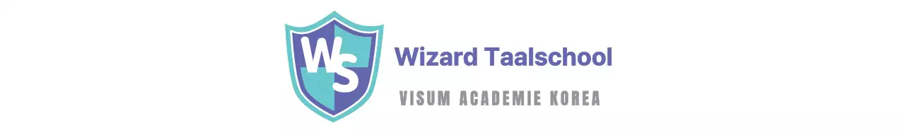 Eenvoudige, moderne logostijl in mint en paars voor het promoten van een academie