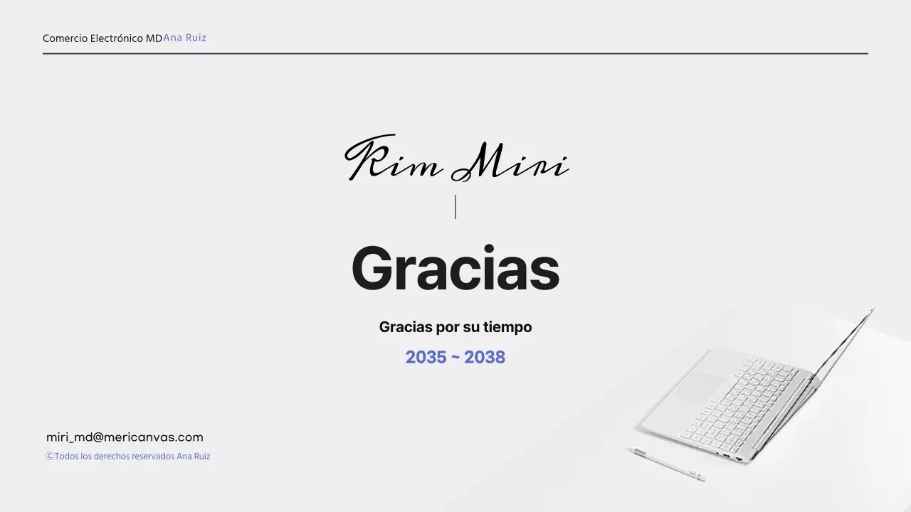 Currículum vitae sencillo y profesional en azul claro y amarillo claro