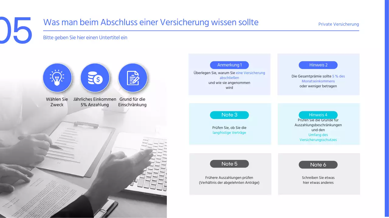Eine einfache blaue und hellblaue Versicherungspräsentation