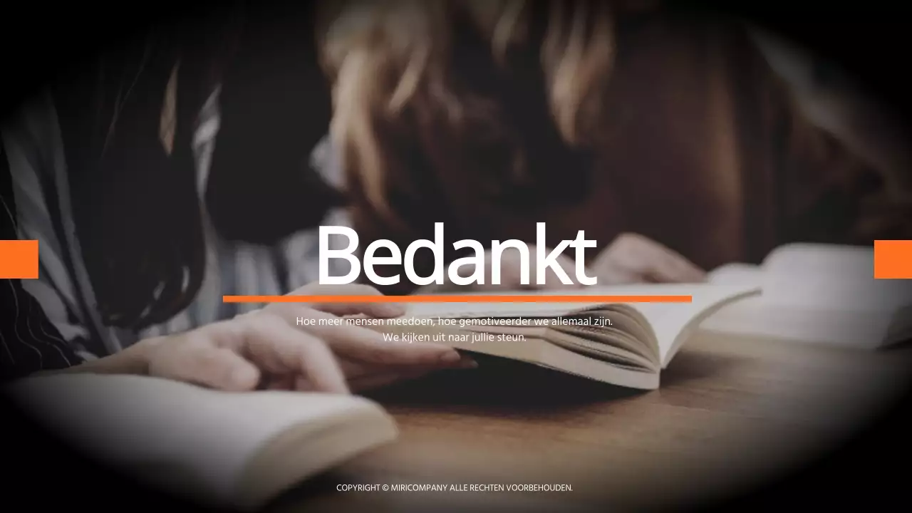 Oranje, strak, modern, boekenclubwerving in een boekachtige stijl