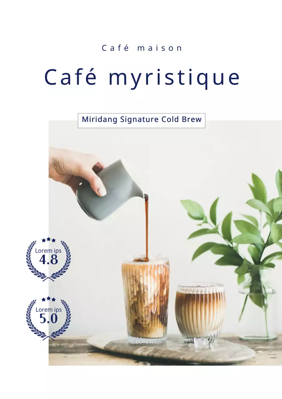 Café infusé à froid propre en blanc et marine