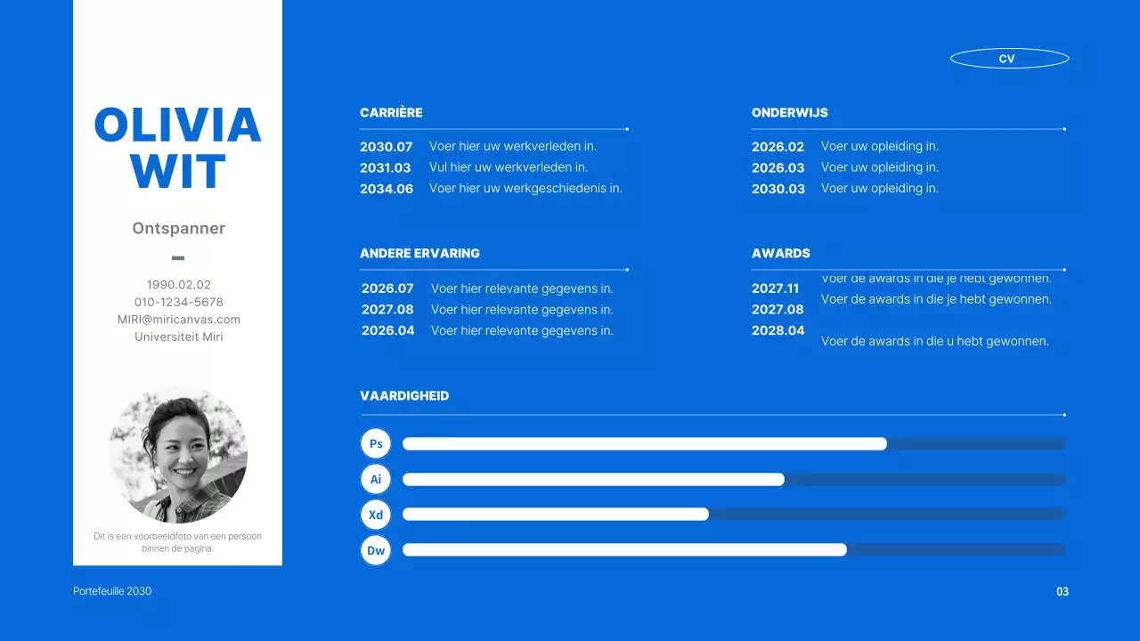 Een blauwe, georganiseerde portefeuille