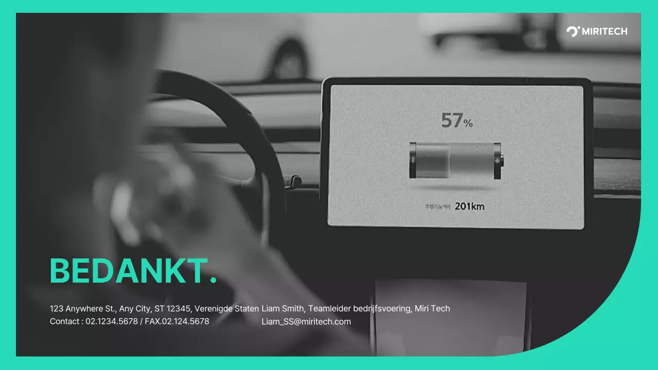 Voorstel voor de levering van opladers voor elektrische voertuigen in turkoois en grijs Voorstel voor de levering van onderdelen voor een B2B-transactie Miritech