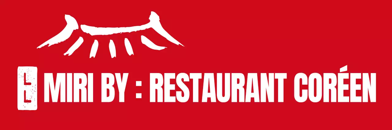 Une combinaison de symboles typographiques traditionnels noirs et rouges, un logo et un sceau pour le personnel et les clients d'un restaurant coréen.
