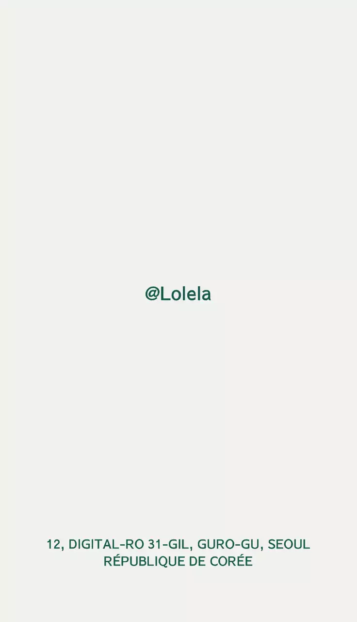 Carte de visite classique et élégante avec un fond vert foncé et un logo alphabétique doré.