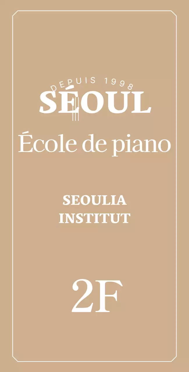 Enseigne avec le logo d'une école de piano de classe sur fond doré