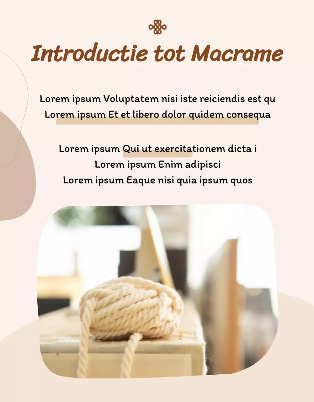 Informatie over een knutselcursus met beige abstracte illustraties en fotografie