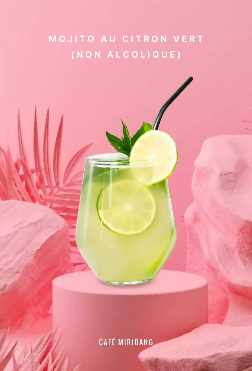 Mojito au citron vert sur fond tropical rose