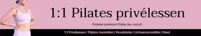 Werf een Pilates-les op een roze achtergrond