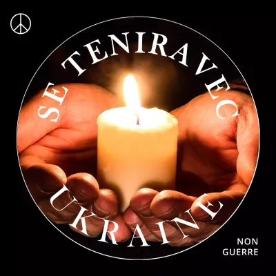Photo de prières contre la guerre en Ukraine à la lueur d'une bougie