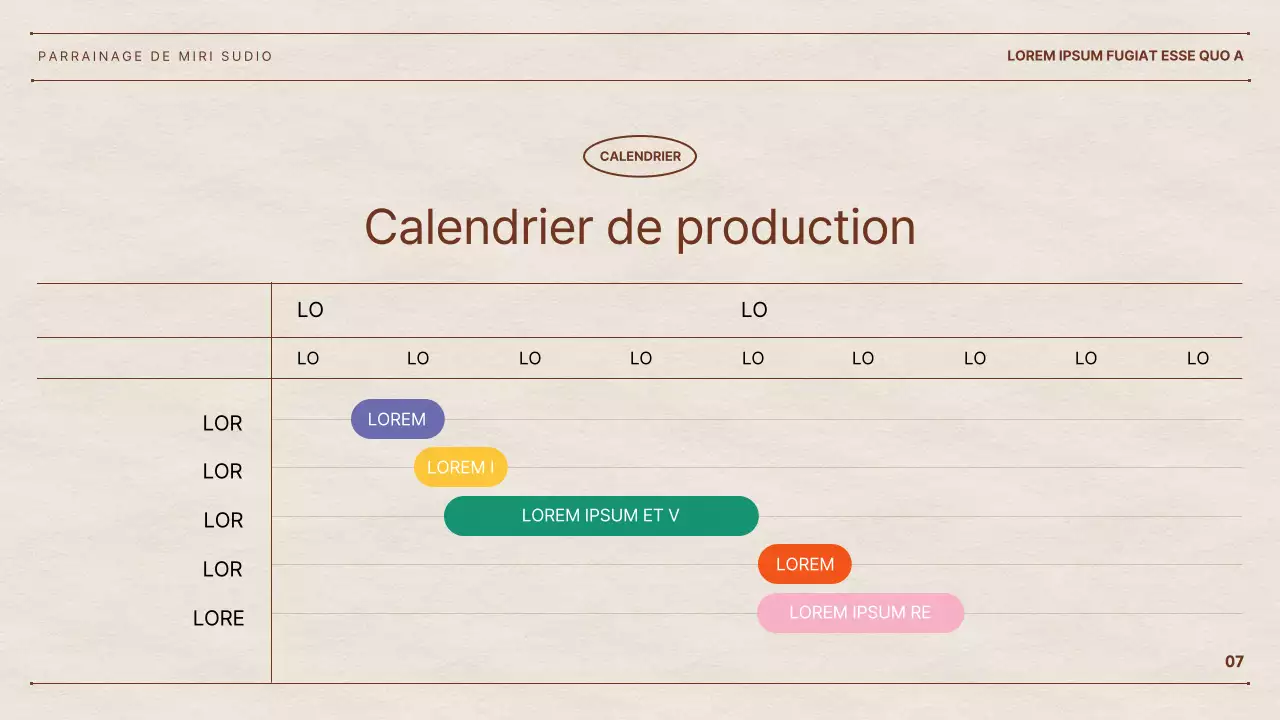 La proposition de Hyun Chan, talentueux internaute, avec un fond en papier et des formes géométriques colorées