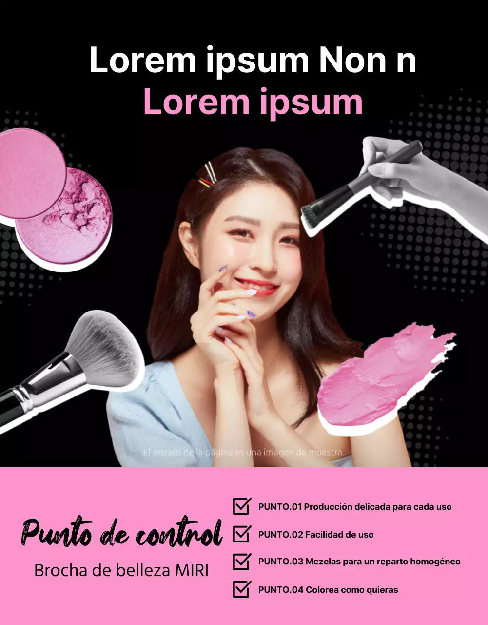 Promover pinceles kitsch sobre fondo rosa