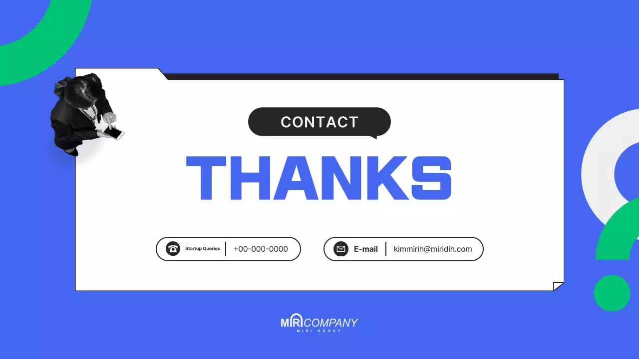 Pitch deck biru yang modern untuk startup Anda