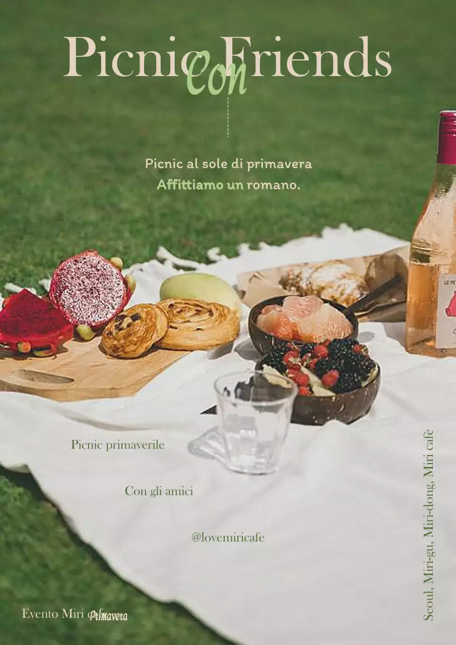 Picnic con sfondo verde ed erboso