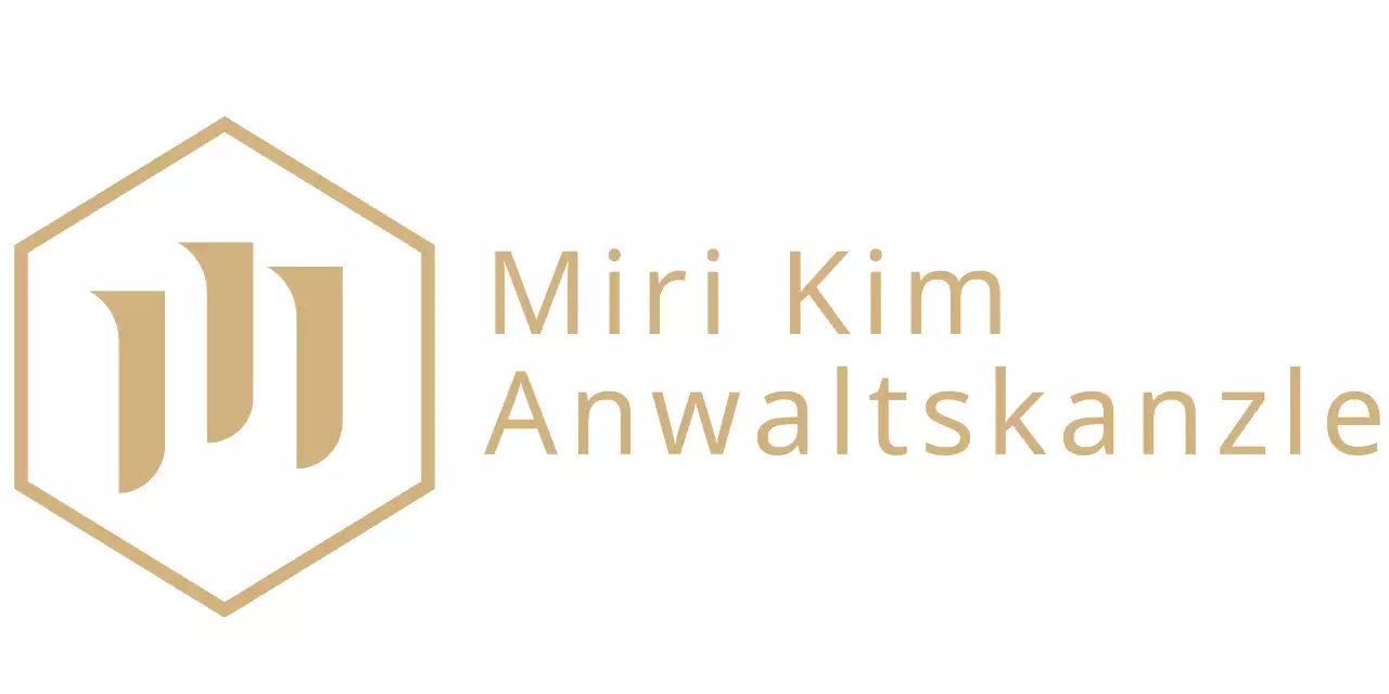 Ein elegantes, einfaches Design in Beige zur Werbung für eine Anwaltskanzlei.