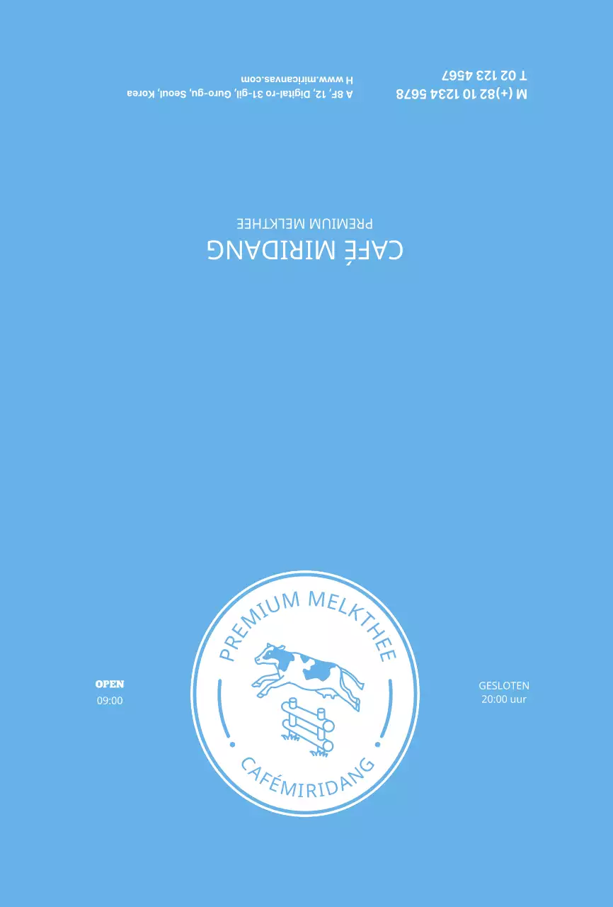 Lichtblauwe schattig geïllustreerde café ansichtkaart met postzegels